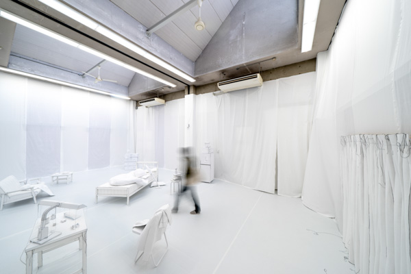 帰るところ 中_ mixed media, installation_2020--04_1.jpg