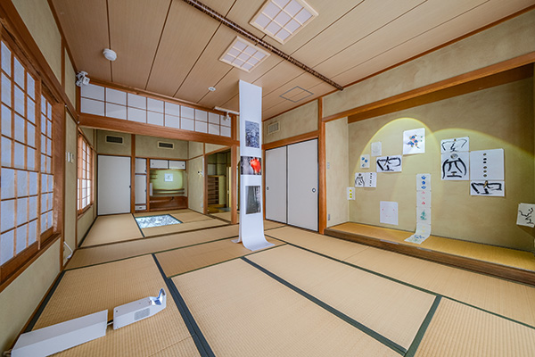 1KXT40161.jpg